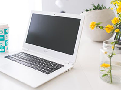 az-solutions-blog-shots-400x300-coffee-desk-laptop-notebook